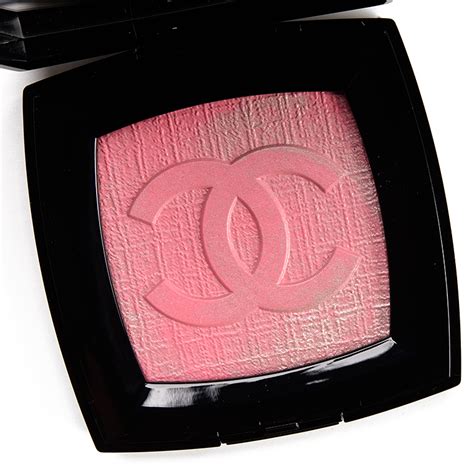 Chanel Fantaisie de Chanel Illuminating Powder Review